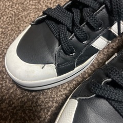 adidasスニーカー27cmの画像