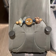ベビービョルン　バウンサー　専用おもちゃ付きの画像