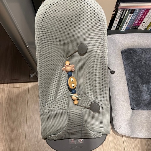ベビービョルン　バウンサー　専用おもちゃ付き