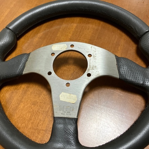 値下げしました！
momo RACEステアリング中古品