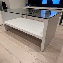 サイドテーブルの画像