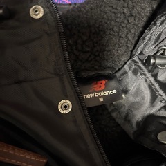 newbalance ニューバランス　　メンズ　　　 ベンチコート　ブラック　Ｍサイズ  の画像