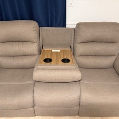 ニトリ　リクライニングソファ電動の画像