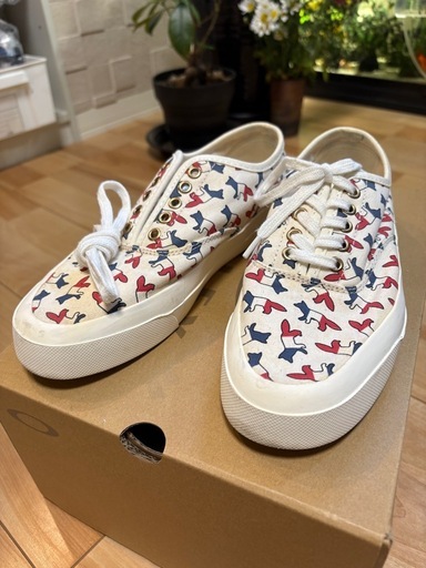 maison kitsune 総柄スニーカー 24.5センチ