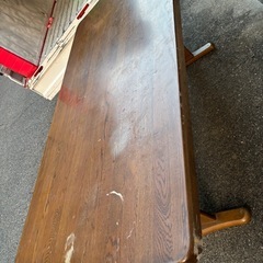 ダイニングテーブルの画像