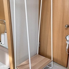 【美品・直接取りに来れる方のみ】ハンガーラックの画像