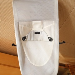 BABYBJORN バウンサー　メッシュバランスソフトエアー   ホワイトグレー　トイ付きの画像