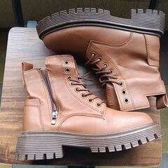 新品 24cm レディース ブーツ ブラウン 厚底 シューズ ショートブーツ 識別番号:【B237-Z】の画像