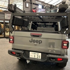 Jeep グラディエーターRubicon グレー 新車並行　室内保管の画像