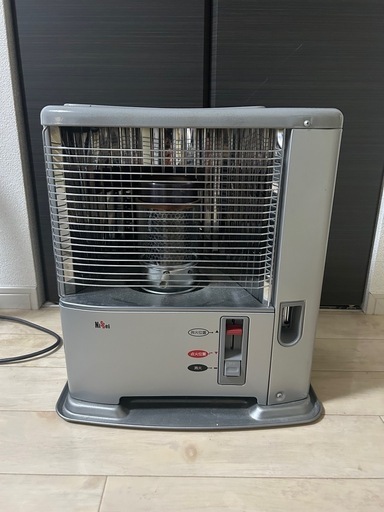 石油ストーブ (なな) 酒殿の季節、空調家電《ストーブ》の中古あげます