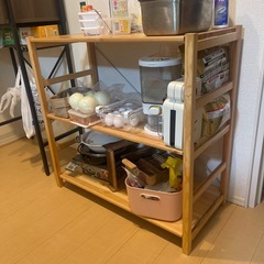 三段収納ラックの画像