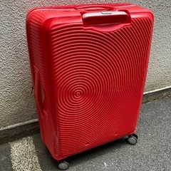 アメリカンツーリスト🔴超軽量の大型スーツケース70.50.30センチの画像