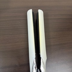 リファ　ストレートアイロン　箱付きの画像