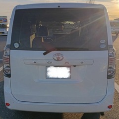 トヨタ　ヴォクシー  70   156,000km 車検無しの画像