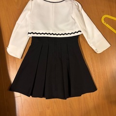 キッズ　フォーマルスーツ120㎝の画像