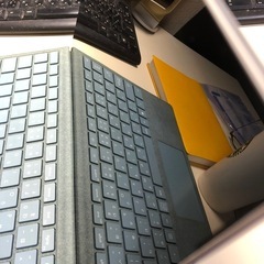 Surface Pro5 Model 1796 8G/256GBの画像