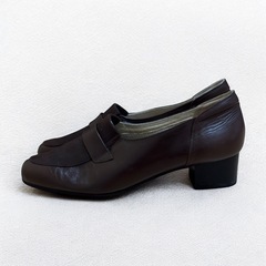 ローファー風 パンプス ブラウン 23.5 EEE 太ヒール 通勤 歩きやすいの画像