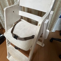 カトージ　ハイチェア　白の画像