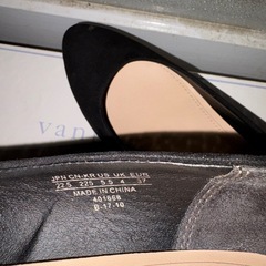 GYP1231 ユニクロ　UNIQLO 黒パンプス　ヒール　の画像