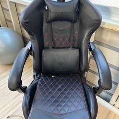 ♦︎⑥ゲーミングチェアの画像