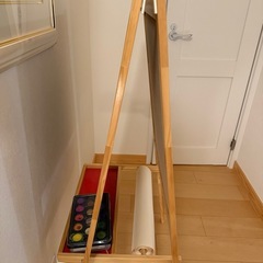 IKEA イーゼル　お絵かきボード　黒板　ホワイトボードの画像