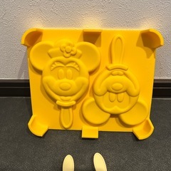 他の出品物を購入で無料　ディズニー　アイスメーカーの画像