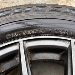 スタッドレス　ブリヂストン　215/60R 16　215/60R    の画像
