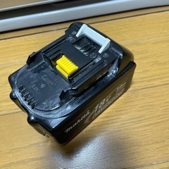 マキタ　18V純正バッテリー、充電器の画像