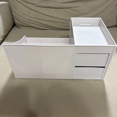 ペン立て 化粧品陳列ケースの画像