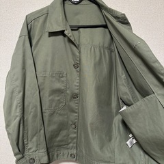 GUオリーブグリーン ミリタリージャケット　L sizeの画像
