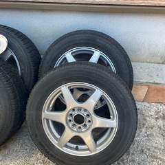 15インチ　アルミホイル　スタッドレスタイヤ付き
の画像