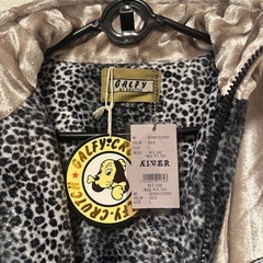新品GALFY ガルフィー シルバー　ビッグロゴ 刺繍 レオパード ブルゾンLの画像