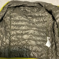 ユニクロ　ダウンジャケット　サイズMの画像