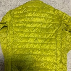 ユニクロ　ダウンジャケット　サイズMの画像