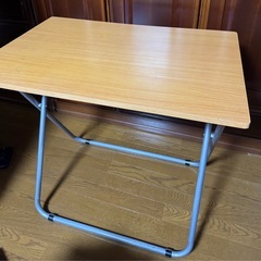 【無料でお譲りします】デスクの画像