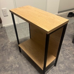 アイリスオーヤマ　サイドテーブルの画像