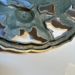 【幸運を呼ぶ】豪華絢爛！黄金の鳳凰と牡丹の壁飾り 開運・招福のシンボルの画像