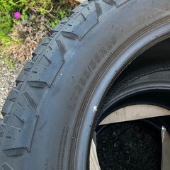 (引き取り)LT285/55/20R中古モンスタタイヤ4本　の画像