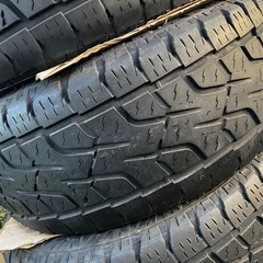 (引き取り)LT285/55/20R中古モンスタタイヤ4本　の画像