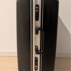 スーツケース　黒の画像