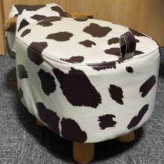 牛　スツール の画像