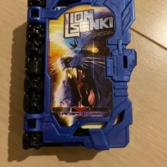 仮面ライダーセイバー聖剣ソードライバーの画像