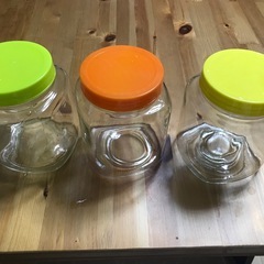 果実酒ビン３個の画像