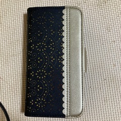 iPhone15手帳タイプケースの画像