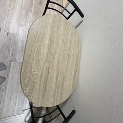 テーブル、チェア
の画像