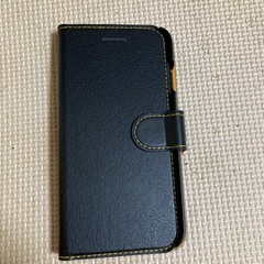 iPhone SE手帳型ケースの画像