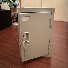 未使用ロッカー鍵二つ付きの画像