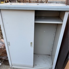スチール ミニ倉庫  高さ122 横90 奥行き40の画像