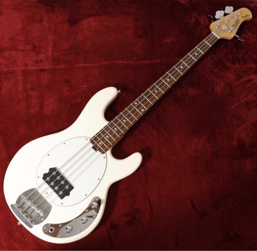 エレキベースmusicman stingray ray4