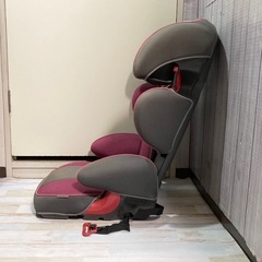 タカタ ジュニアシート サイズ100cm〜150cmの画像